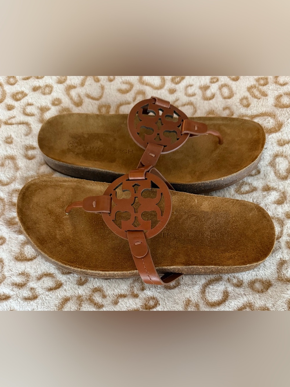 Tory Burch Miller Cloud Sandals Suede
Footbed Brown Leather Size: 8M - Picture 5 of 9